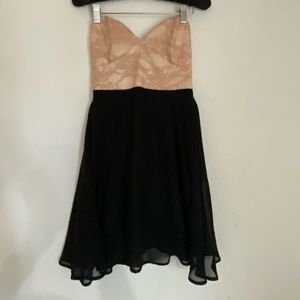 Pink/neutral and black strapless dress